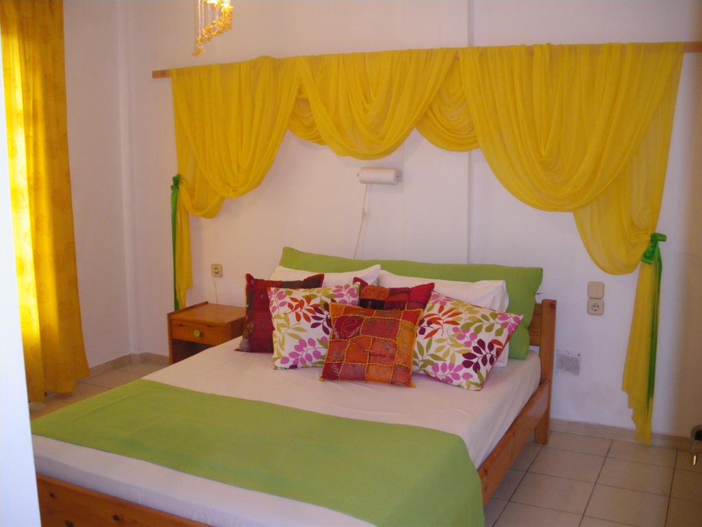 Villa Rita Apartments A Tavronitis  Phòng bức ảnh