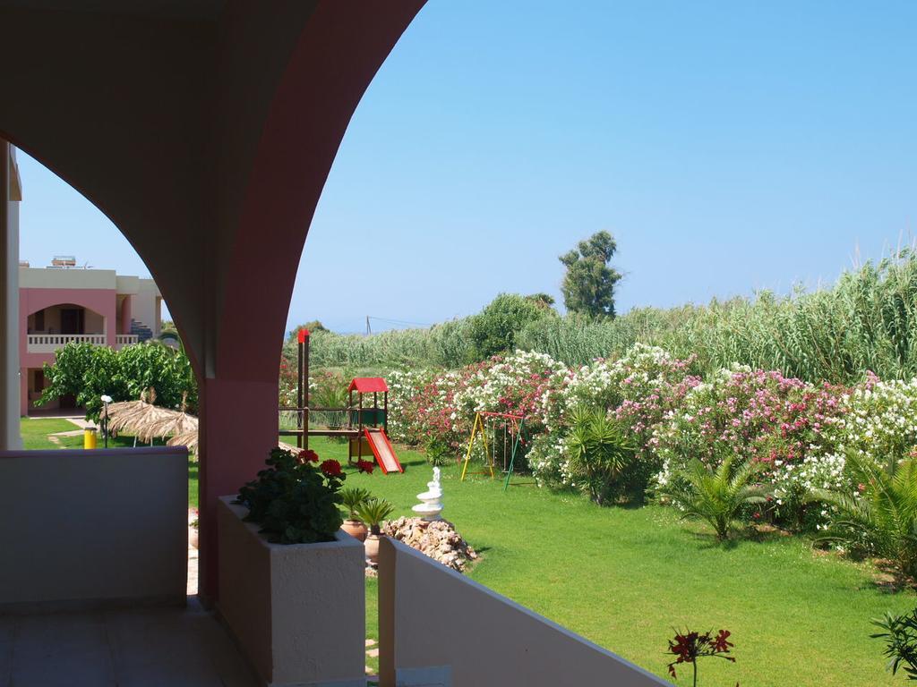 Villa Rita Apartments A Tavronitis  Ngoại thất bức ảnh