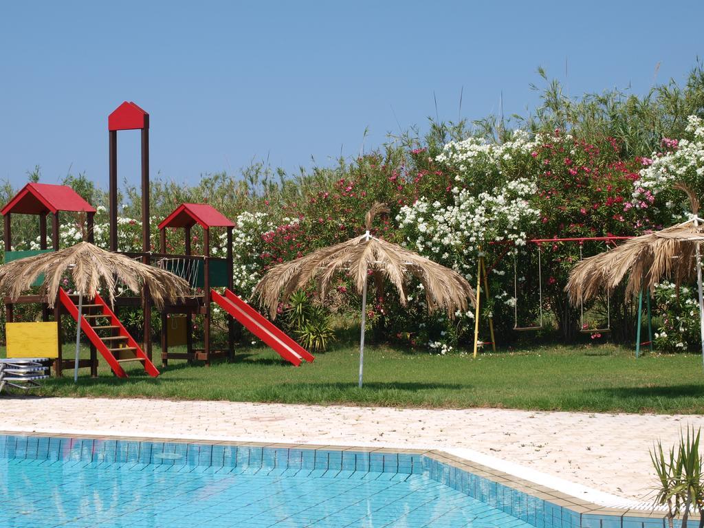 Villa Rita Apartments A Tavronitis  Ngoại thất bức ảnh